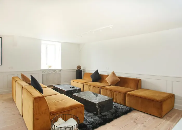 Modern 3Br Duplex Apartment In Nyhavn W Private Balcony