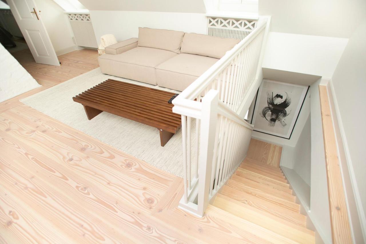 Modern 3br Duplex In Nyhavn W Private Balcony