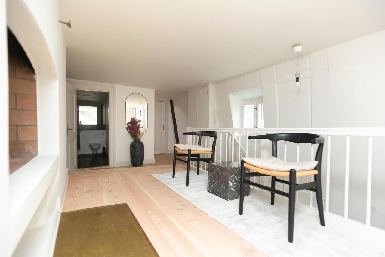Modern 3br Duplex In Nyhavn W Private Balcony Leilighet København