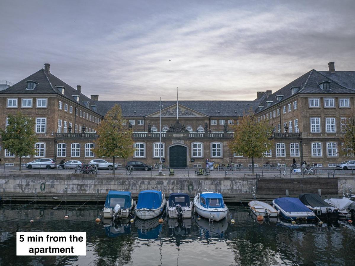 Modern 3br Duplex In Nyhavn W Private Balcony Leilighet København